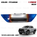 มือเปิดท้ายกระบะ มือจับท้าย เว้ารูกล้อง 1 ชิ้น สีไทเทเนียม สำหรับ Toyota Hilux Revo SR5 ปี 2015-2022